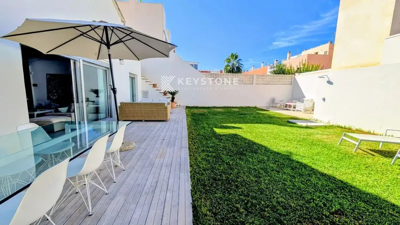 Exclusive house in El Molinar with sea views — photo 1