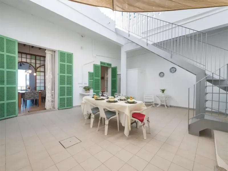 Excellent property on the first line in Can Picafort. Traditional Mallorcan house consisting of three apartments distributed over two floors — photo 6