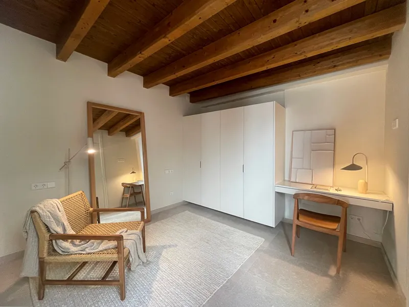 Ultra-luxury penthouse with private terrace, elevator, and parking. 3 bedrooms, 3 bathrooms. — photo 9