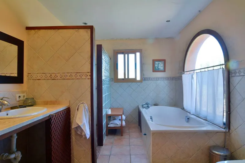 Finca with 4 bedrooms garden and pool in Sencelles — photo 11