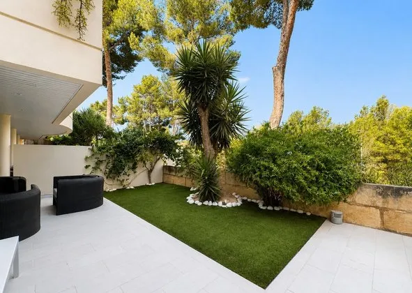 Flat / apartment in Bendinat, Calvià — photo 1