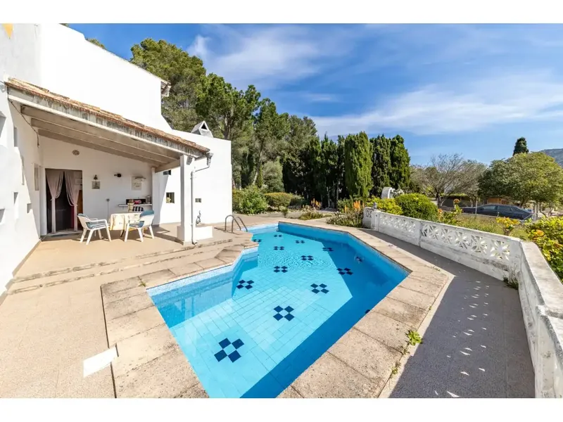 Detached house with pool in Crestatx — photo 12