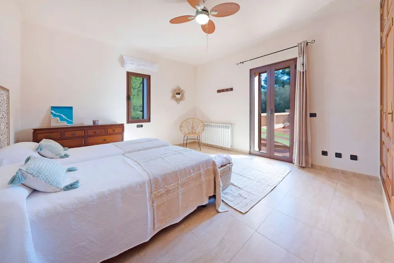 16,180m² finca with 8 rooms, ETV license and pool for sale — photo 11
