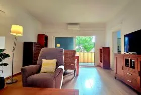 Apartment with large private roof terrace — photo 1