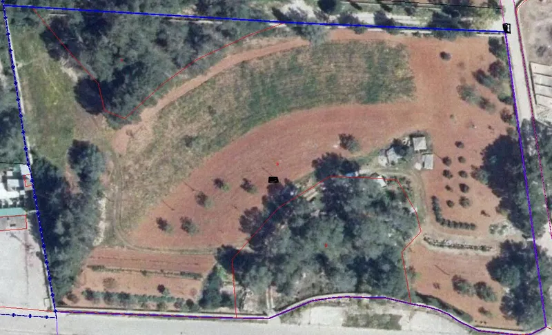 Buildable rustic plot. Fully fenced — photo 1