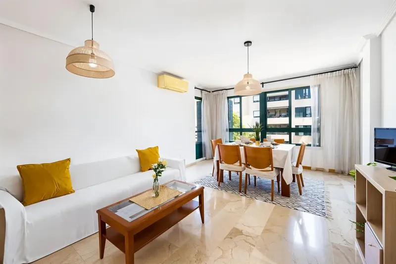 Son Cotoner-Son Dameto Area, Juan Gris Street - Are you a family that would like to live close to all the amenities the district offers? — photo 9
