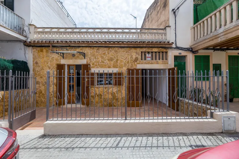 House — photo 2