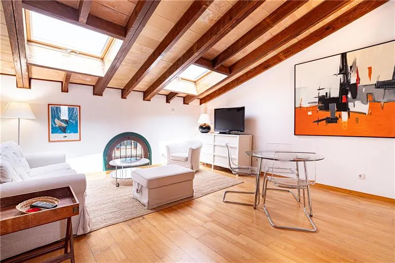 Penthouse in Palma’s historic centre with natural light — photo 1