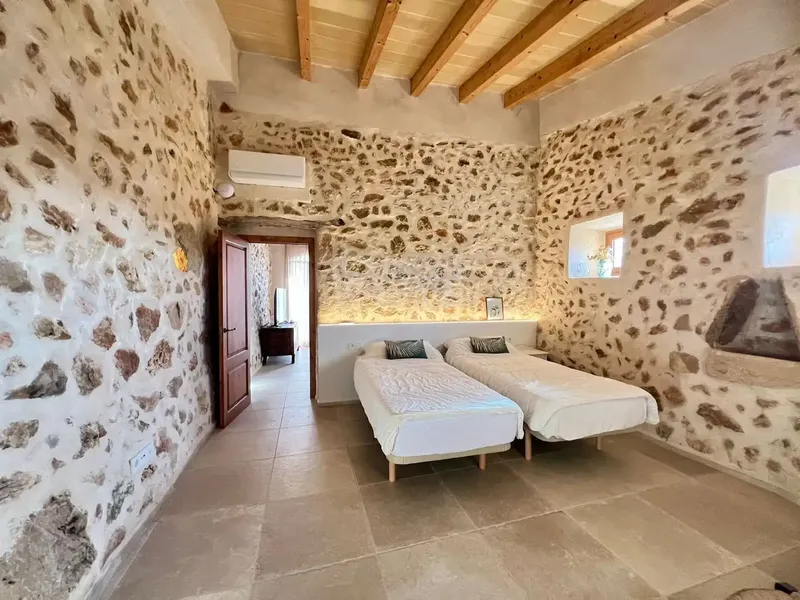 Can Galerí: Authentic Rustic Finca with Soul and Modern Comfort in Felanitx — photo 6