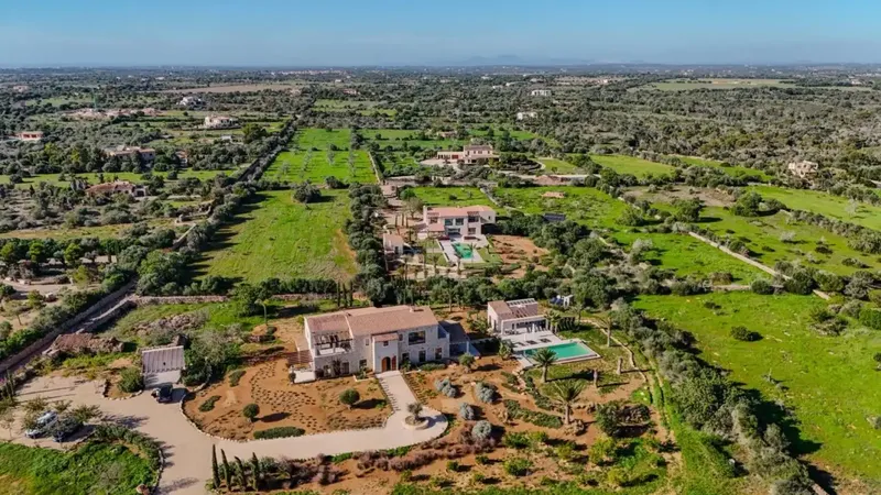Princess House: Mediterranean luxury with sea views in Cala Llombards — photo 1