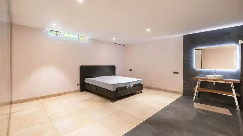 Discover a unique refuge in the prestigious setting of Binissalem, a property that redefines the concept of home by merging architecture — photo 12