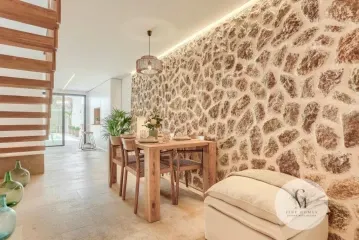 Beautiful renovated house with pool in the heart of Pollença — photo 8