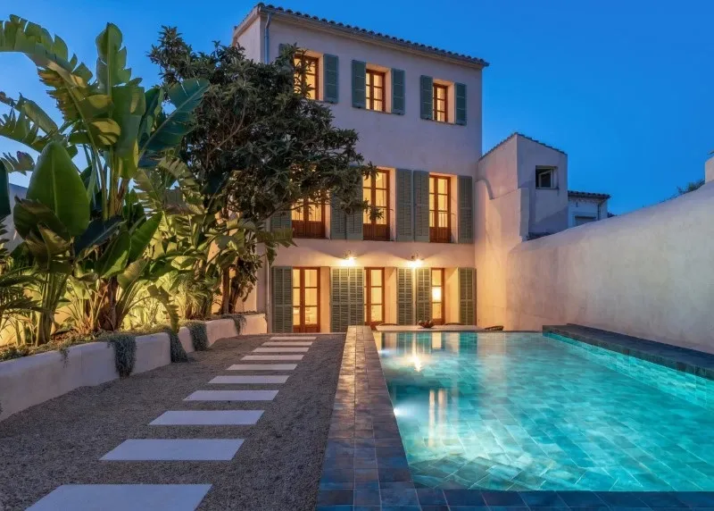 Completely renovated manor house with pool and private garage in Alaró — photo 1
