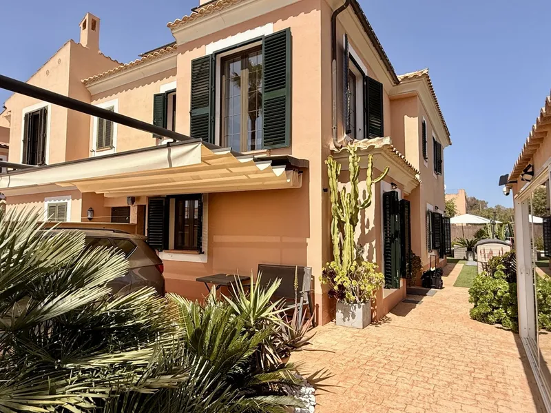 Semi-detached house with beautiful garden and swimming pool for sale — photo 8