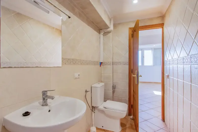 1-bedroom penthouse in Palma de Mallorca — photo 11