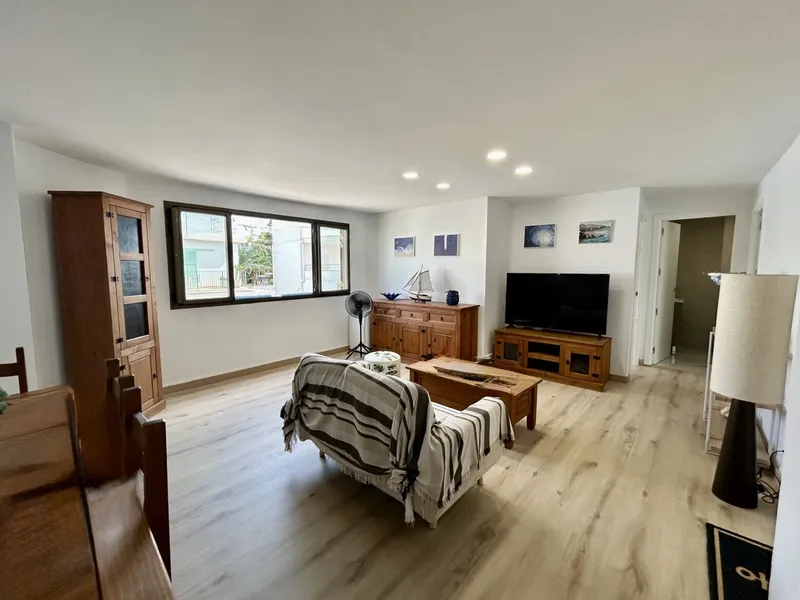 Gepflegte Wohnung mit 4 Schlafzimmern und seitlichem Meerblick in Sa Ràpita — photo 9