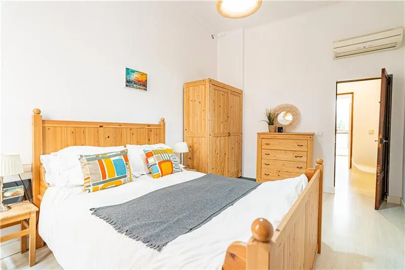 Ground floor flat with a courtyard in the historic centre — photo 10