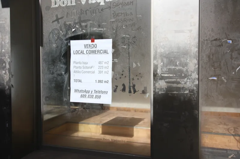 Commercial premises next to the train station — photo 10