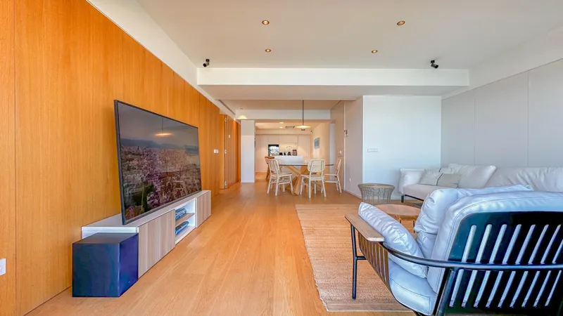 APARTAMENTO IMPRESIONANTE CON VISTAS AL MAR Y LA CATEDRAL EN PASEO MARITIMO — photo 7