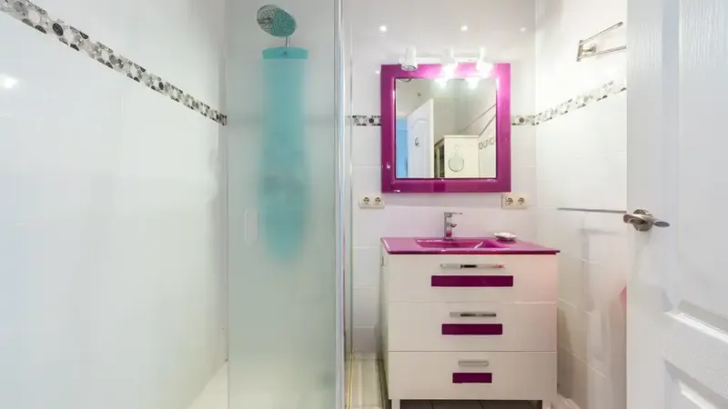 Excelente oportunidad de inversión en la zona de San Agustín, un apartamento a reformar ubicado en la parte elevada de la zona, dentro de un — photo 9
