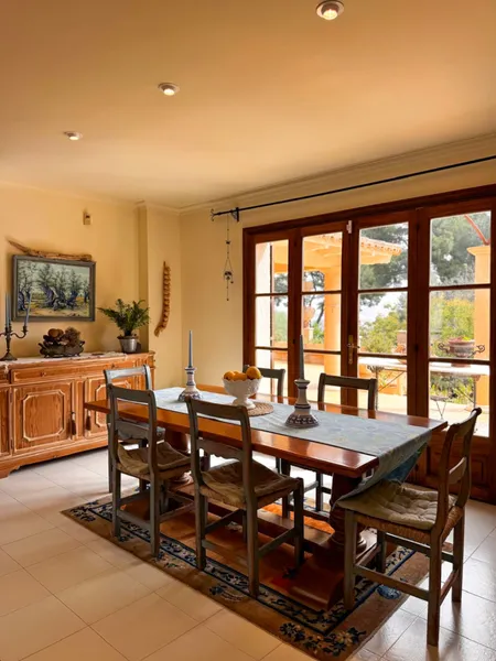Mediterranean villa with views, pool and large plot — photo 8