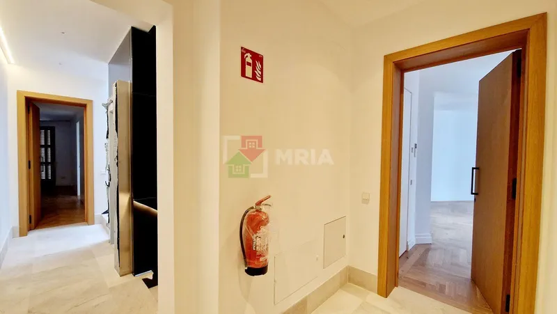 Building for sale on Avenida del Comte de Sallent – Las Avenidas, Palma de Mallorca — photo 12
