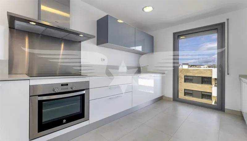 Penthouse as good as new at the golf course — photo 6