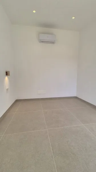 Modern Bauhaus-style country house in Sant Llorenç, long-term rental — photo 6