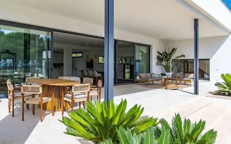 This spectacular villa in Son Vida is located in one of the most privileged residential areas of Mallorca and offers a lot of privacy — photo 11
