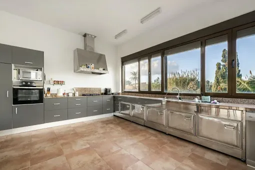 Manacor, charming finca with pool in a quiet location with panoramic views of nature in Son Mas — photo 6