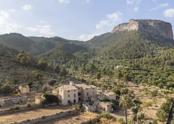 Country house in Alaró — photo 1