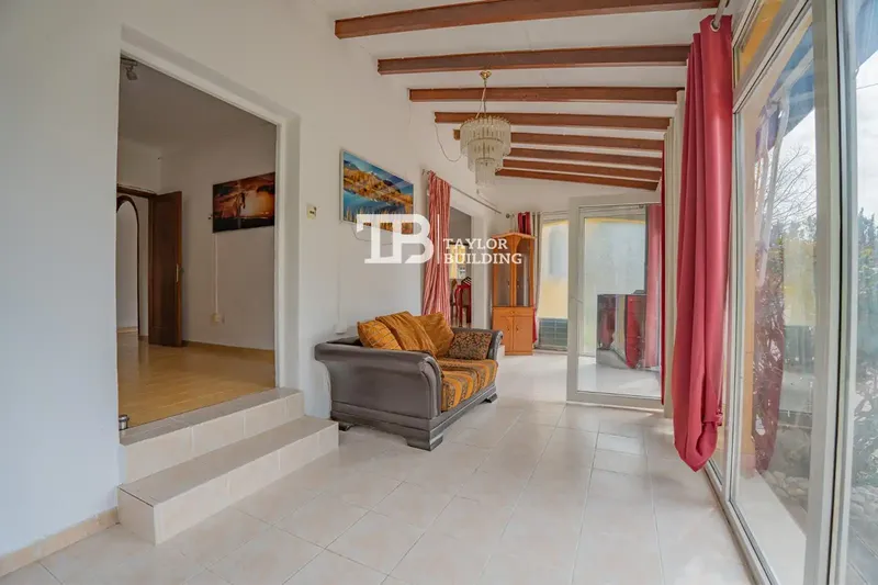 Taylor Building presents this beautiful finca with Mallorcan character with all documentation in order, located a short distance from the painter — photo 11