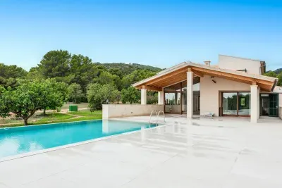 Wonderful property near the sea in Cala Ratjada — photo 1