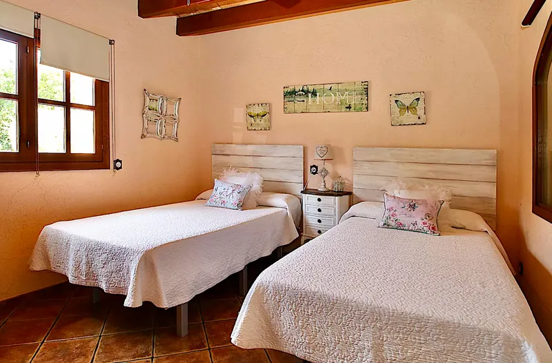 Investment Finca with Holiday Rental License in Bunyola — photo 8