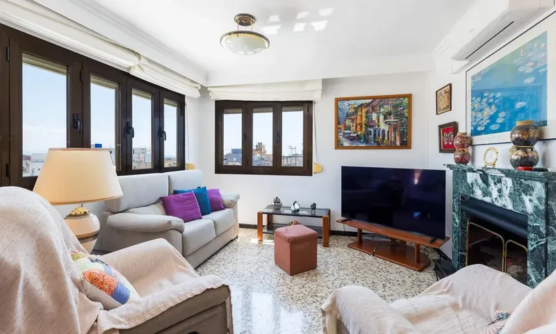 Penthouse with terrace on the same floor — photo 3