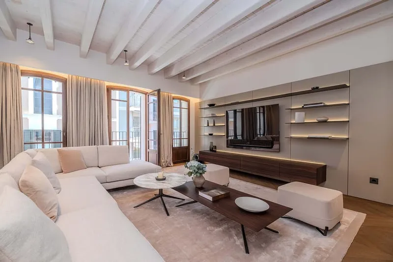 Urban Oasis in Palma Old Town: Townhouse with Pool, Terrace & Wine Bar — photo 3