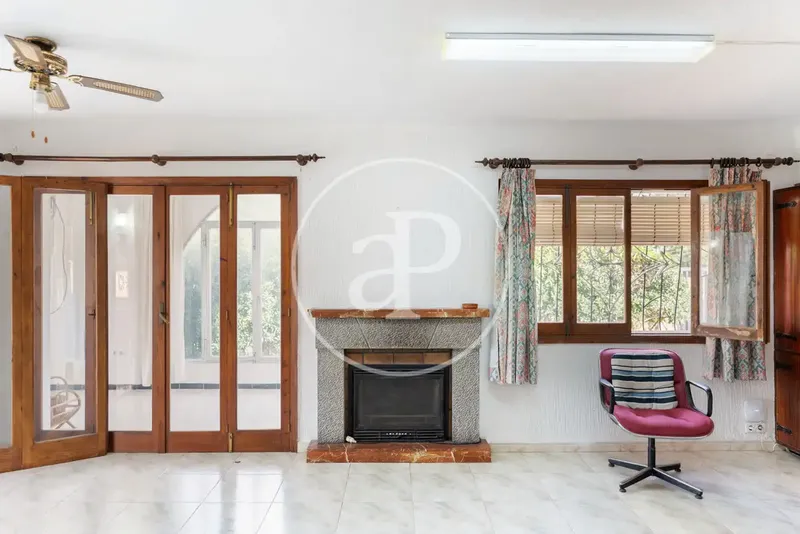 Casa con jardín en venta en Carrer Botafoc — photo 10