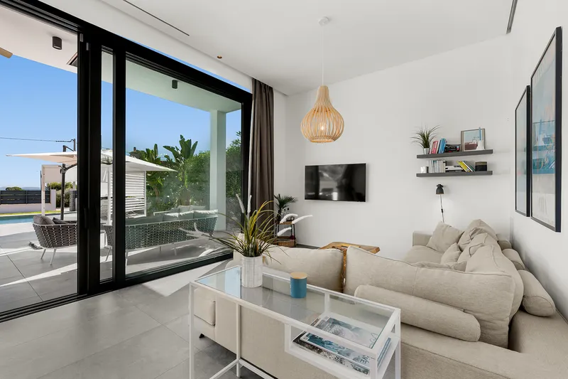 Moderne Meerblick-Villa mit Blick auf Cabrera — photo 9