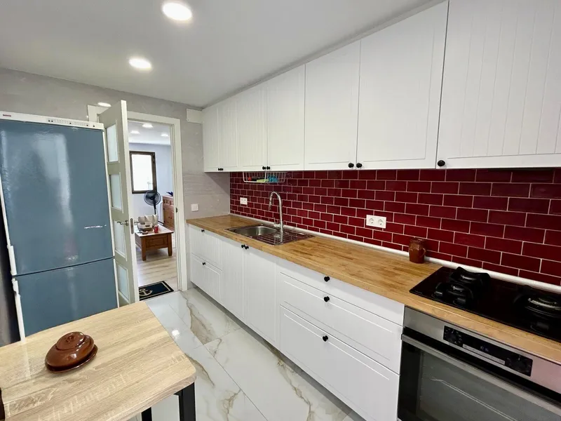 Gepflegte Wohnung mit 4 Schlafzimmern und seitlichem Meerblick in Sa Ràpita — photo 4