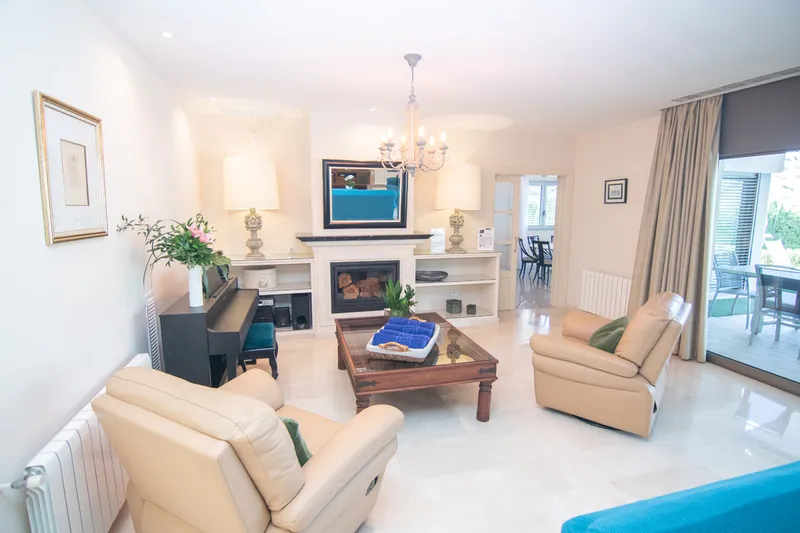 Villa with large pool terrace and vacation rental license in Marratxi, close to Palma — photo 4