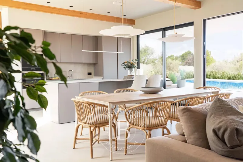 Refined living above the Bay of Palma — photo 4