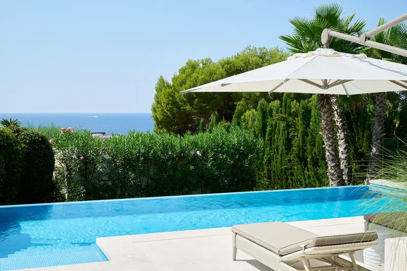 Exclusive: Impressive designer villa with sea views and garden - Marcel Remus Real Estate — photo 4
