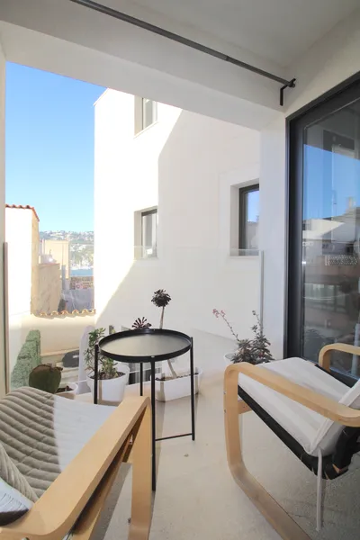 Ref.2475A – Exclusive apartment with sea views near the center — photo 1