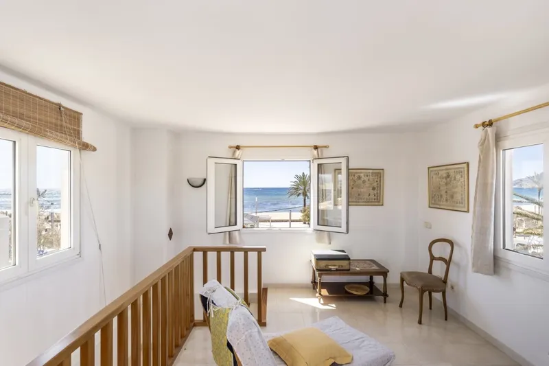 Mallorca Next Properties - Exclusive villa in front of the beach — photo 3
