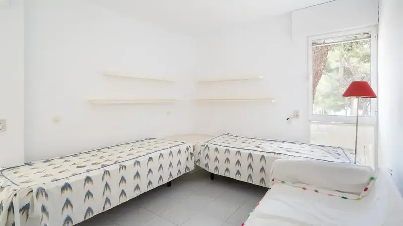Excellent duplex penthouse distributed over 2 floors with 4 bedrooms and 3 bathrooms — photo 12