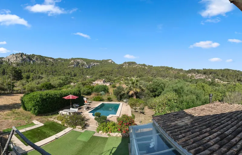 Mallorcan finca with mountain views and pool in S'Arracó — photo 1
