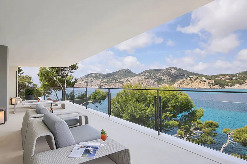 Modern villa with panoramic sea views and vacation license in the southwest of Mallorca — photo 7