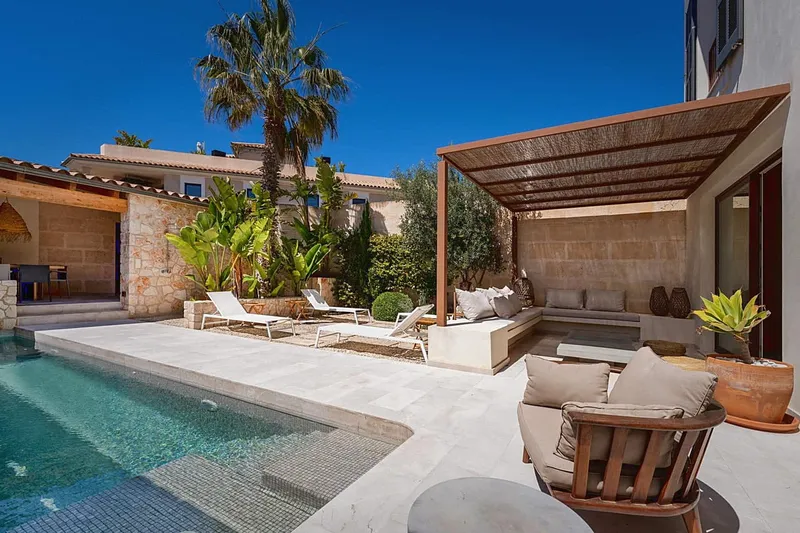 Villa Cabrera - Townhouse in Ses Salines with Pool and Rooftop Terrace in the Village Center — photo 4
