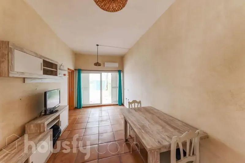 Housfy sells spacious ground floor apartment in Palma de Mallorca, in Cala d'Or, with 75 m² of usable space — photo 5