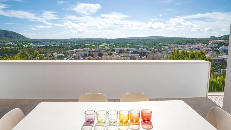 Modern villa with pool and sea views in a quiet area of Santa Ponsa — photo 7